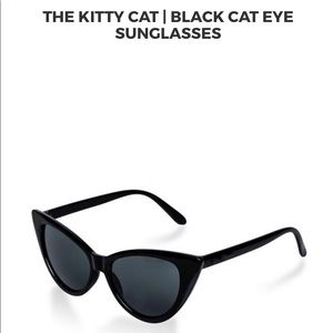 Kitty Cat | Black Cat Eye Retro Sunglasses